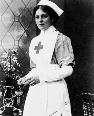 La curiosa historia de Violet, la enfermera que sobrevivió al Titanic y a varios hundimientos de barcos
