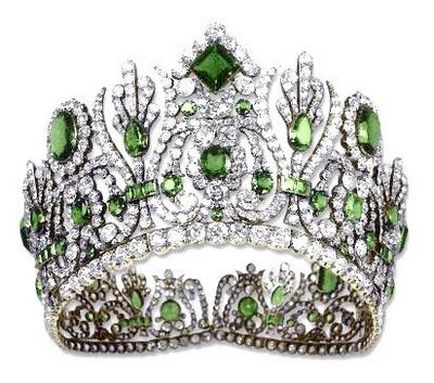 Algunas de las coronas más bellas y espectaculares  de la realeza