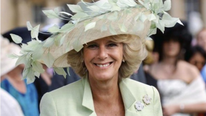 Camilla de Inglaterra, los sombreros chic de la Reina