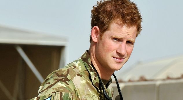 El Príncipe Harry deja sorpresivamente de ser militar