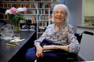 Pintora cubana Carmen Herrera celebra 100 años de vida