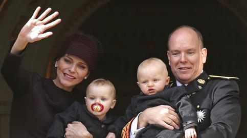 Día Nacional de Mónaco: los príncipes Jacques y Gabriella radiantes en brazos de sus padres en el balcón