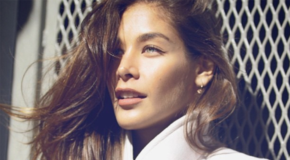 Dayana Mendoza sopla 30 velitas