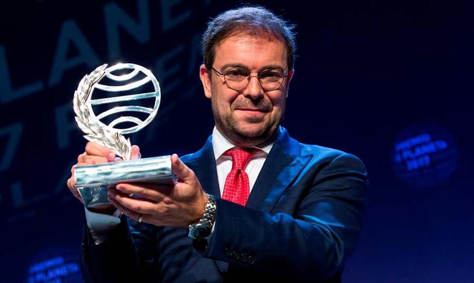 El escritor español Javier Sierra gana el Premio Planeta 2017 con la novela  ‘El fuego invisible