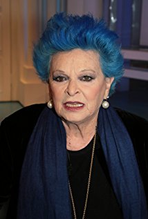 Lucia Bose en problemas con la ley