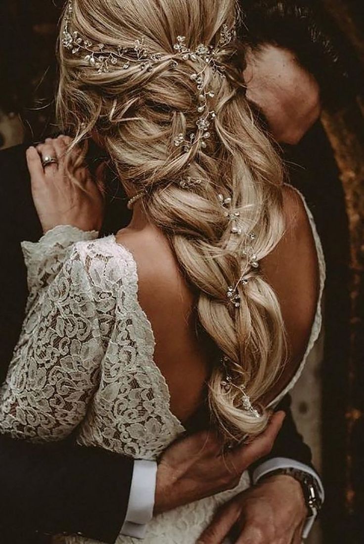 Tips para escoger el mejor peinado el día de tu boda