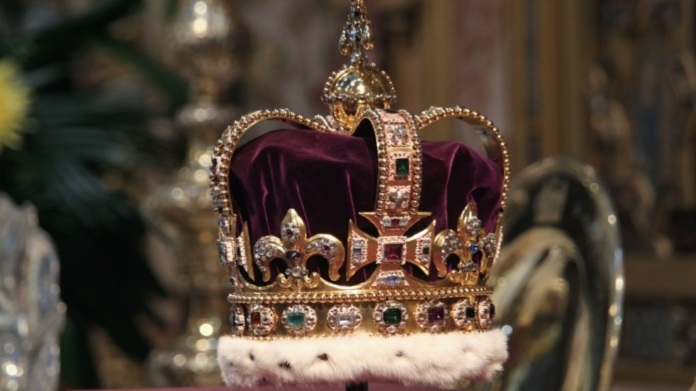Así es la magnifica e histórica corona de Chales III